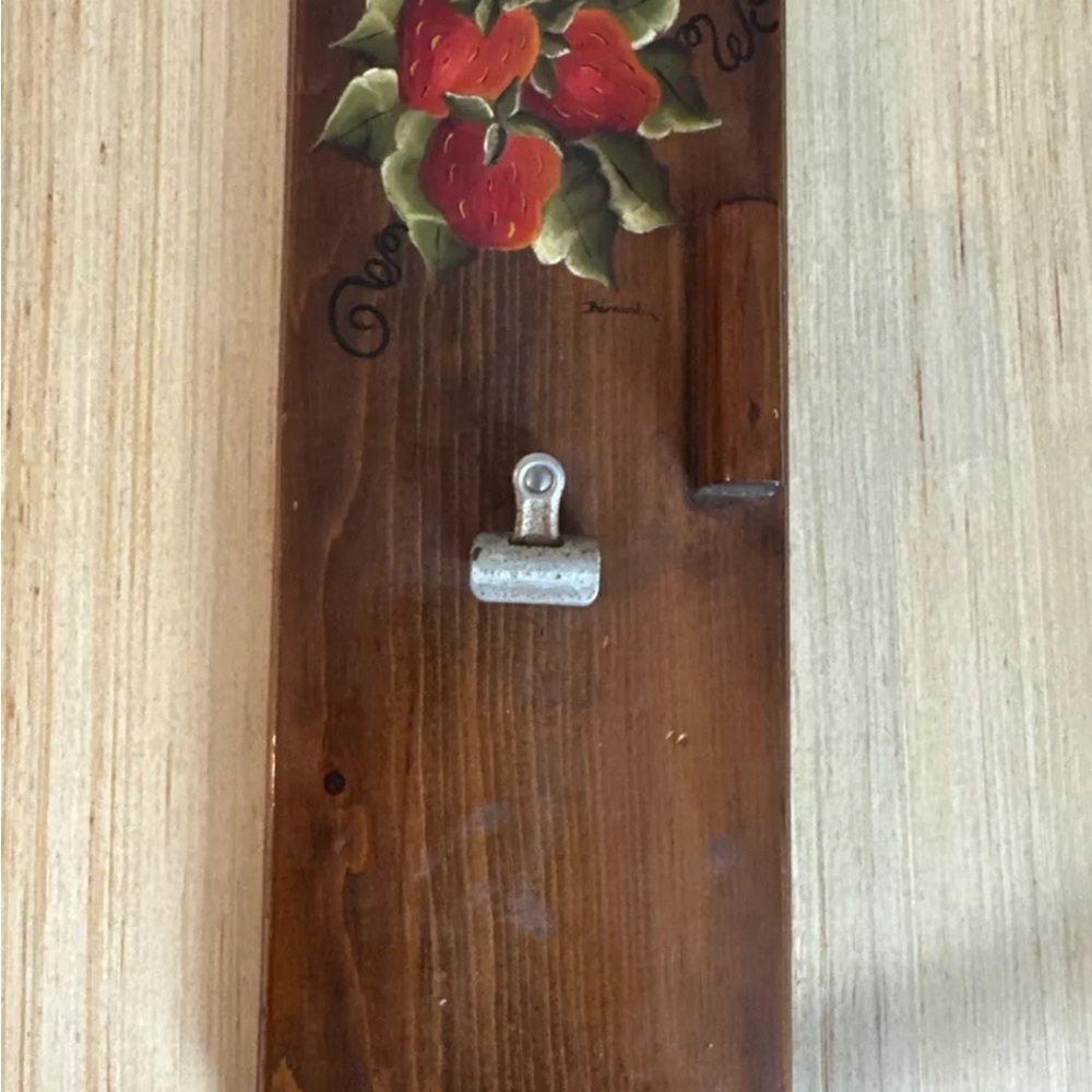 Vtg Wood Message Note Station Strawberry Cottage Decor Wall Hanging